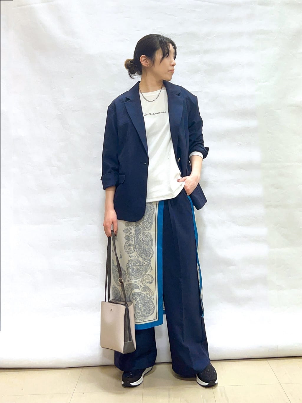 まっつんさんの「SHOO･LA･RUE｜【洗濯機可/セットアップ可/UV/SS-LL】楽してきちんと きれい見えゆったりワイドパンツ」を使ったコーディネート