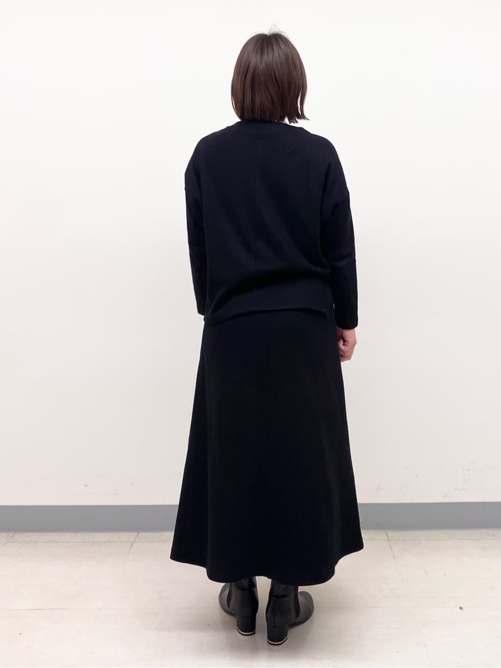 YUKARIさんの「INDIVI｜【SETUP可能／洗える／UVケア】ライトジャージ ボトルネックトップス」を使ったコーディネート