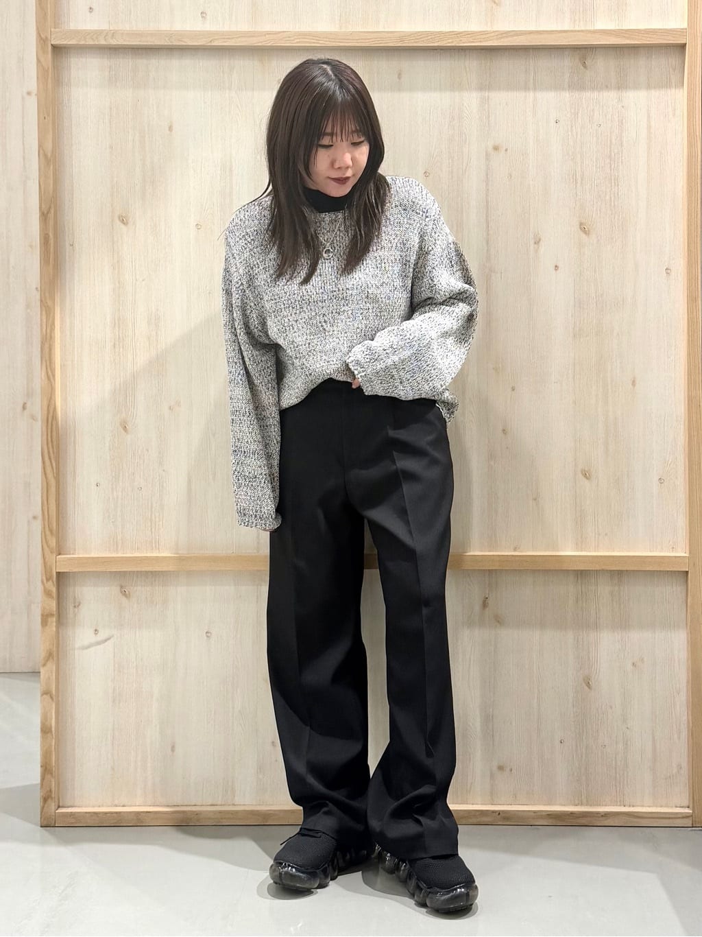 nanaさんの「THE SHOP TK｜MIXカラーで軽やかに テープヤーンニット」を使ったコーディネート