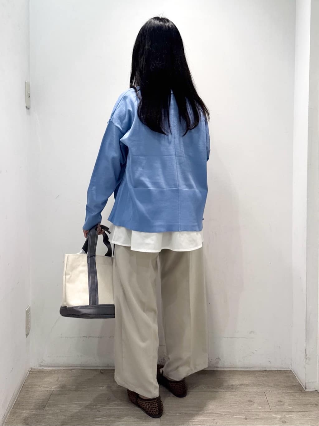 yuicciさんの「OPAQUE.CLIP｜美脚ストレッチイージーワイドパンツ【洗濯機OK】」を使ったコーディネート
