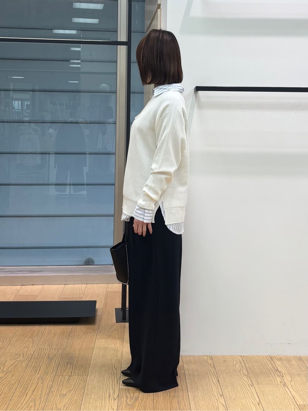 asamiさんの「INDIVI｜【洗える／キレイ色】体型カバー無縫製ニット」を使ったコーディネート