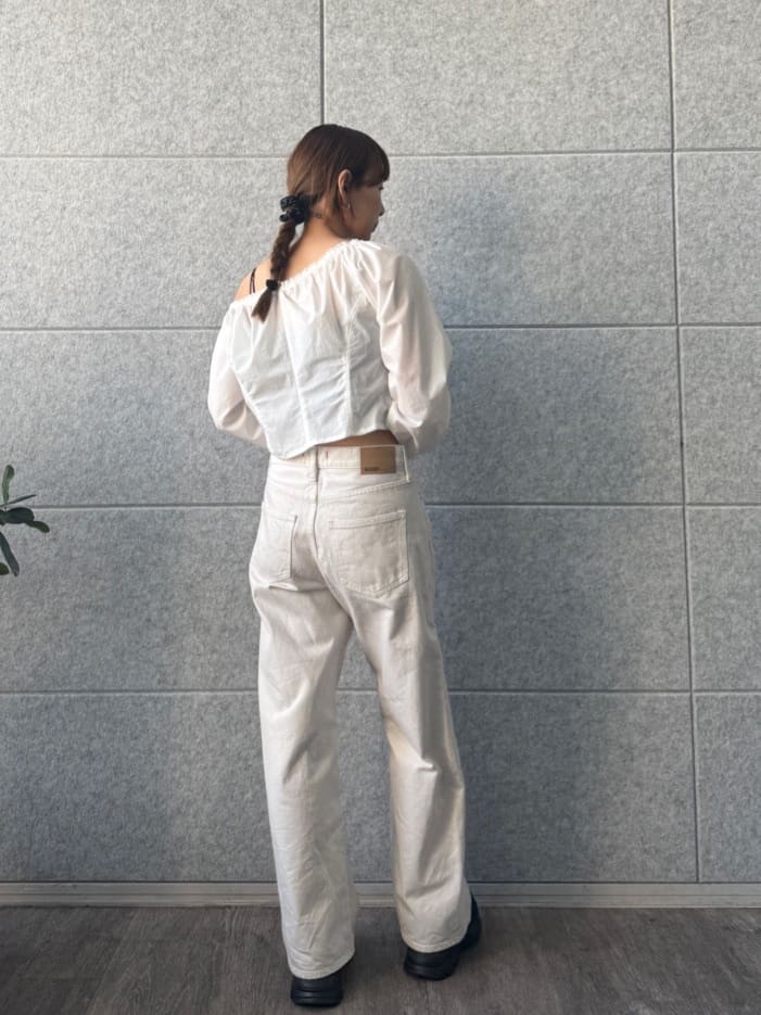designer yukaさんの「CODE A｜belle gather blouse」を使ったコーディネート