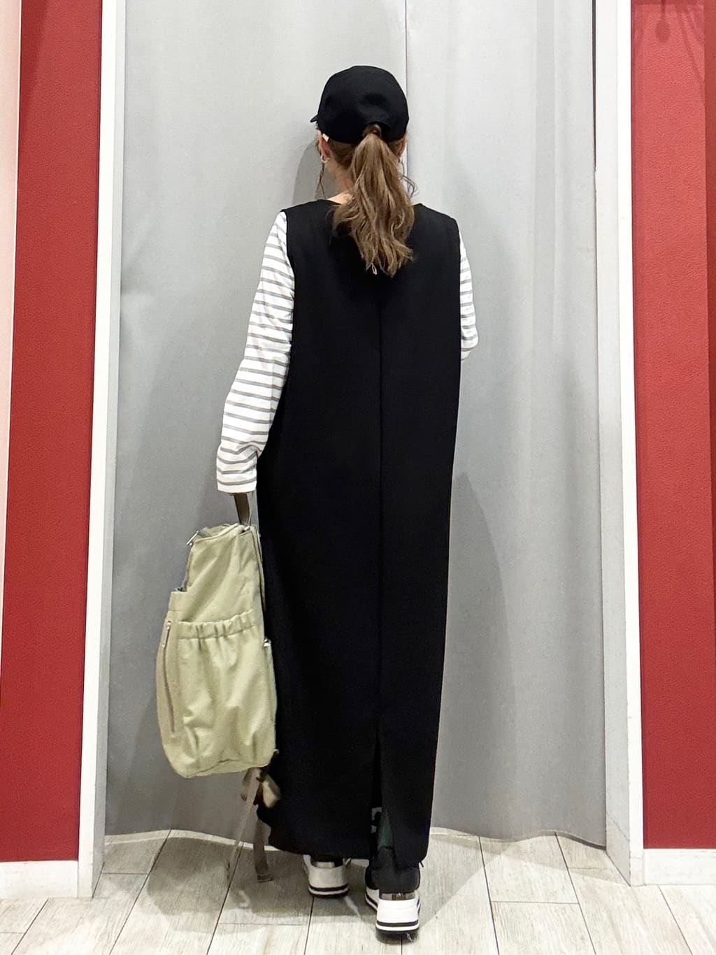 shioさんの「SHOO･LA･RUE｜ヒールアップスニーカー」を使ったコーディネート