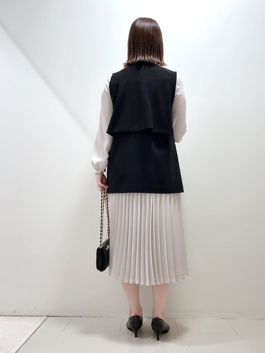 YUIさんの「UNTITLED｜◆【フォーマル/洗える】ボウタイ プリーツワンピース」を使ったコーディネート