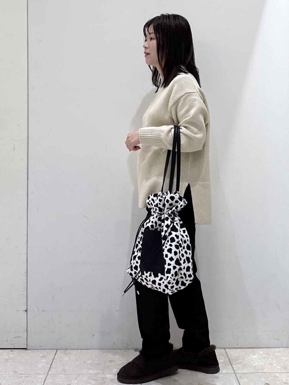 mameさんの「OPAQUE.CLIP｜ウォームタッチ イージーテーパードパンツ【洗濯機洗OK／ストレッチ】」を使ったコーディネート