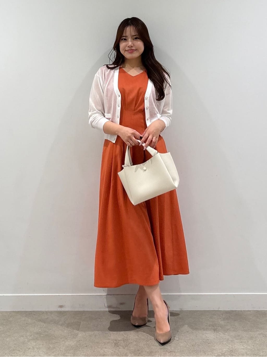 MISAKIさんの「COUP DE CHANCE｜【手洗い可／日本製】ノースリーブフレアワンピース」を使ったコーディネート