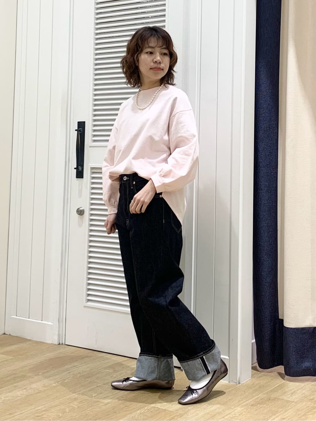 IMARIさんの「Dessin｜【360度可愛い・洗える】バックヘンリーカットソー」を使ったコーディネート