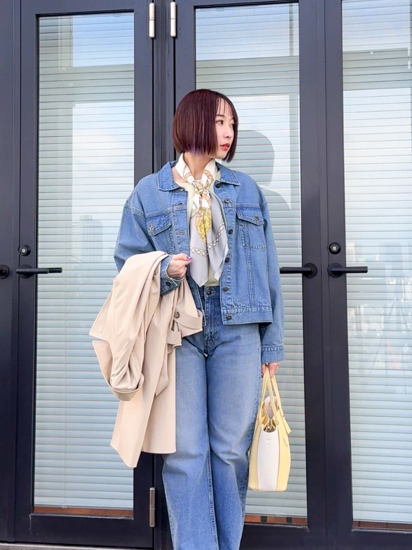 𝐜𝐡𝐢𝐤𝐚さんの「SHOO･LA･RUE｜【SHOO・LA・RUE DENIM】羽織るだけでこなれる　オーバーサイズデニムジャケット」を使ったコーディネート