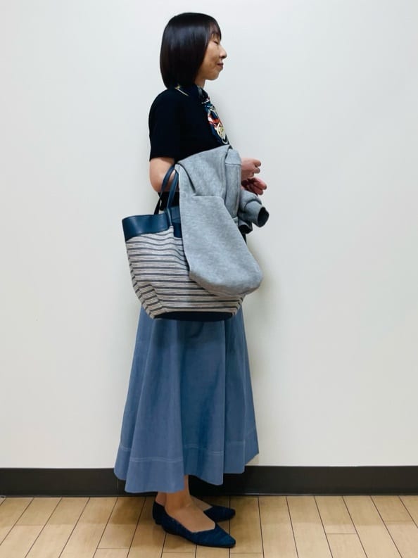 Riiさんの「Reflect｜【インナーにおすすめ◎】クルーネックストレッチリブトップス」を使ったコーディネート