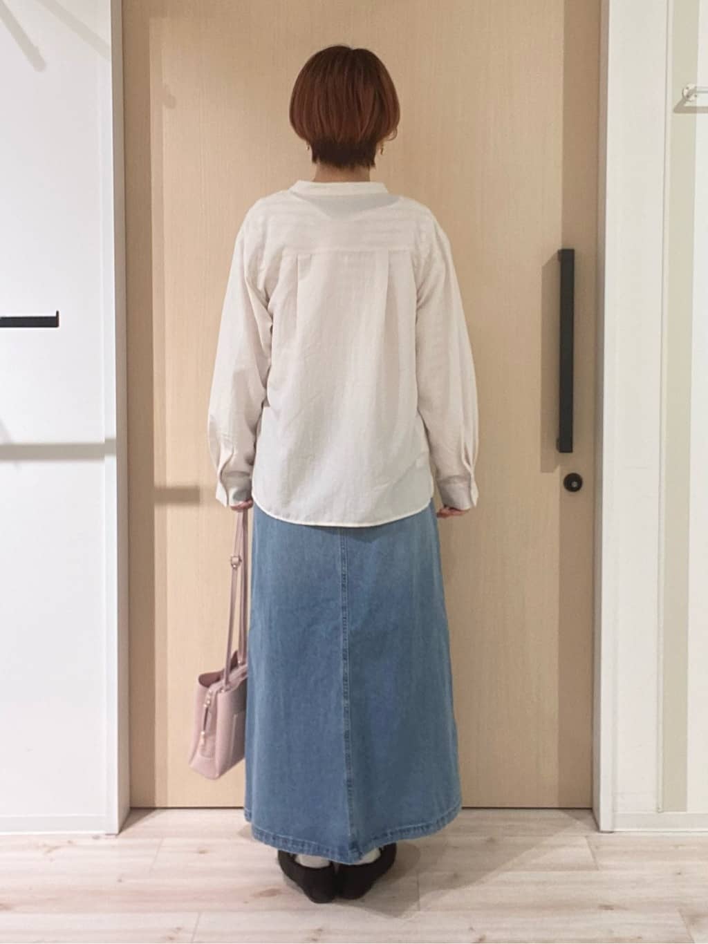 ひらしーさんの「SHOO･LA･RUE｜【S-LL/洗濯機可】着こなしいろいろ 首元すっきりボートネック ボーダーロンT」を使ったコーディネート