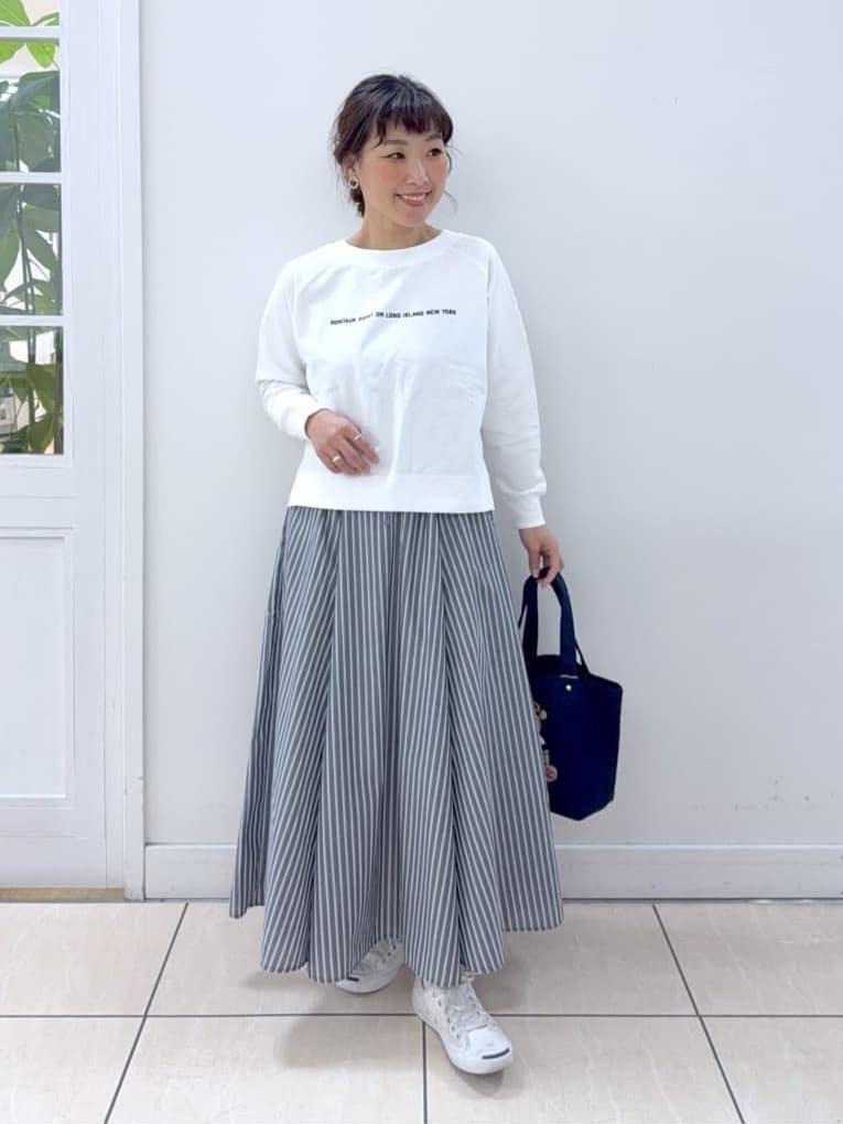 Osawaさんの「Dessin｜【セットアップ可/洗える】先染めストライプフレアスカート」を使ったコーディネート