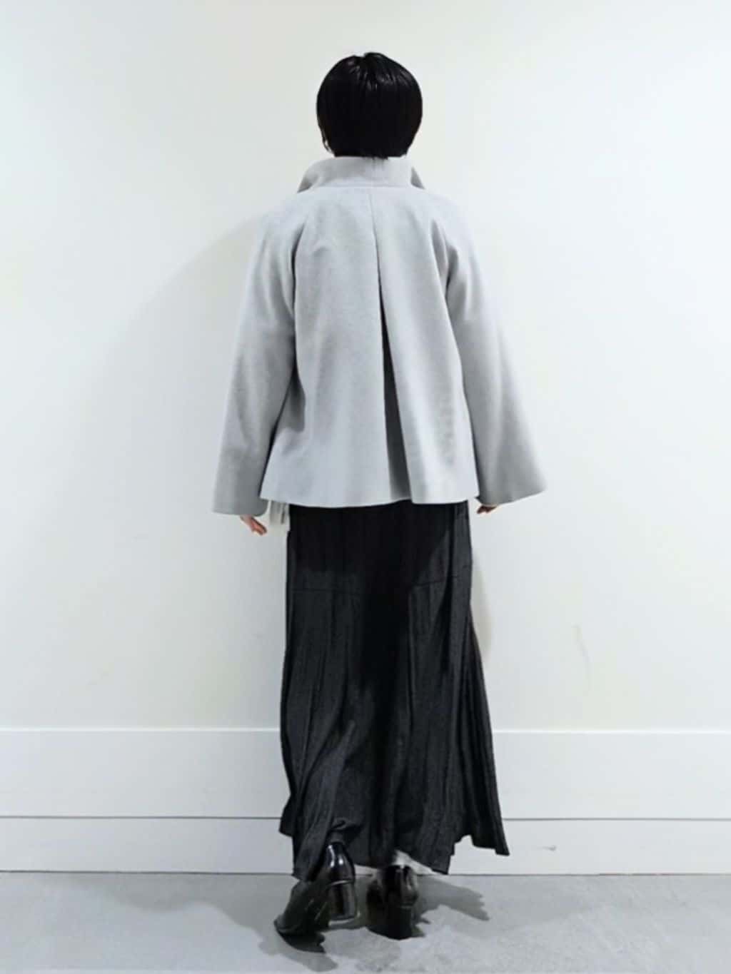 ミズタさんの「UNTITLED｜【着回しが効く／オンオフアウター】ウールショートコート」を使ったコーディネート