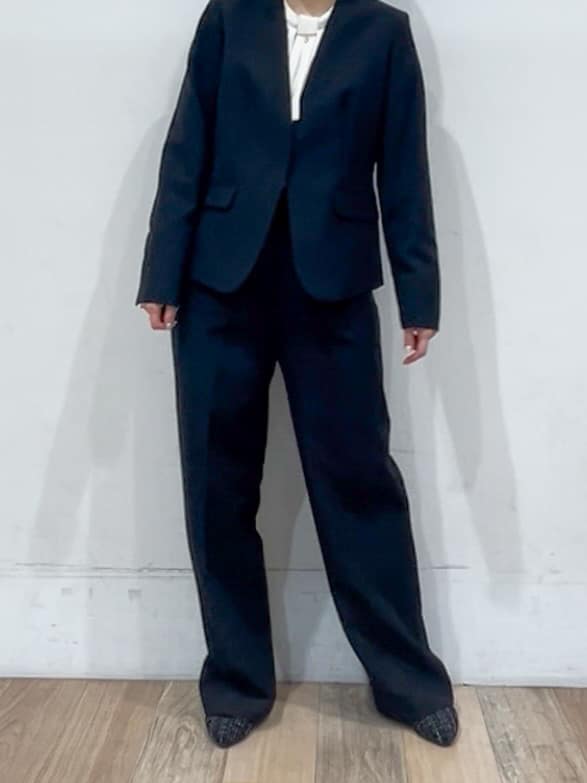 山さんさんの「grove｜【マシンウォッシュ/防シワ/UVカット】ボウタイブラウス【マルチWAY】」を使ったコーディネート