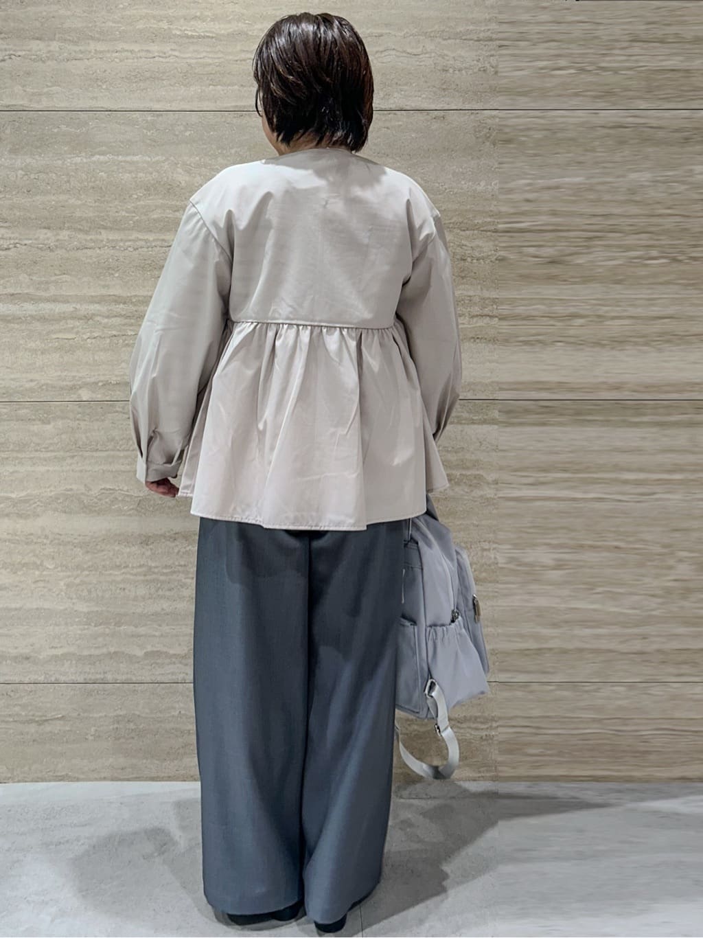 NAMIさんの「OPAQUE.CLIP｜撥水ノーカラーペプラムブルゾン【洗濯機OK／抗ピル】」を使ったコーディネート