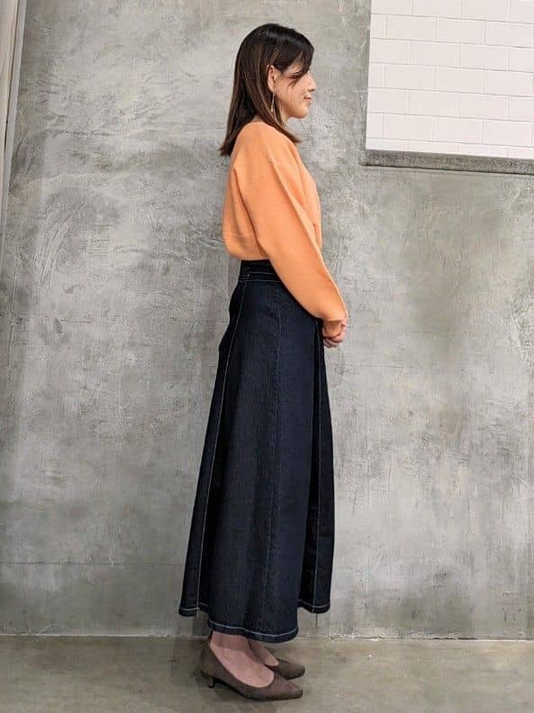  E.Yさんの「THE SHOP TK｜【S-XLサイズ/選べる6色】どこから見ても美しい ガーターニット/洗濯機OK」を使ったコーディネート