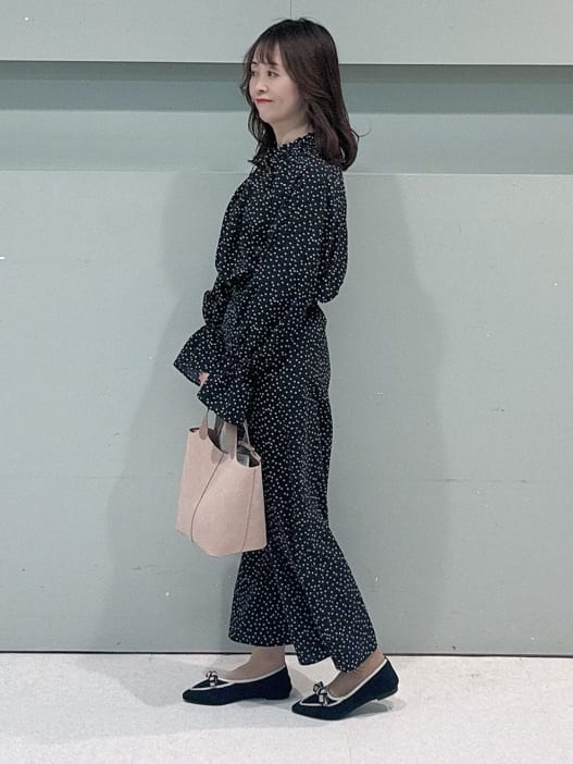 makiさんの「UNTITLED｜【定番人気/はっ水/洗える】タスランショートトレンチコート」を使ったコーディネート