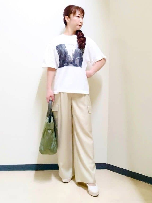 花さんの「Reflect｜【長さ調節可】天然シェル&times;ラリエットデザインネックレス」を使ったコーディネート