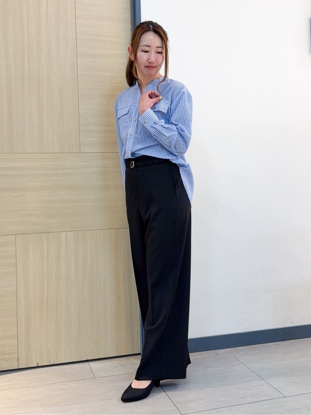 nanaさんの「grove｜【貴島明日香さん着用】お仕事も普段も。今どきワークシャツブラウス」を使ったコーディネート