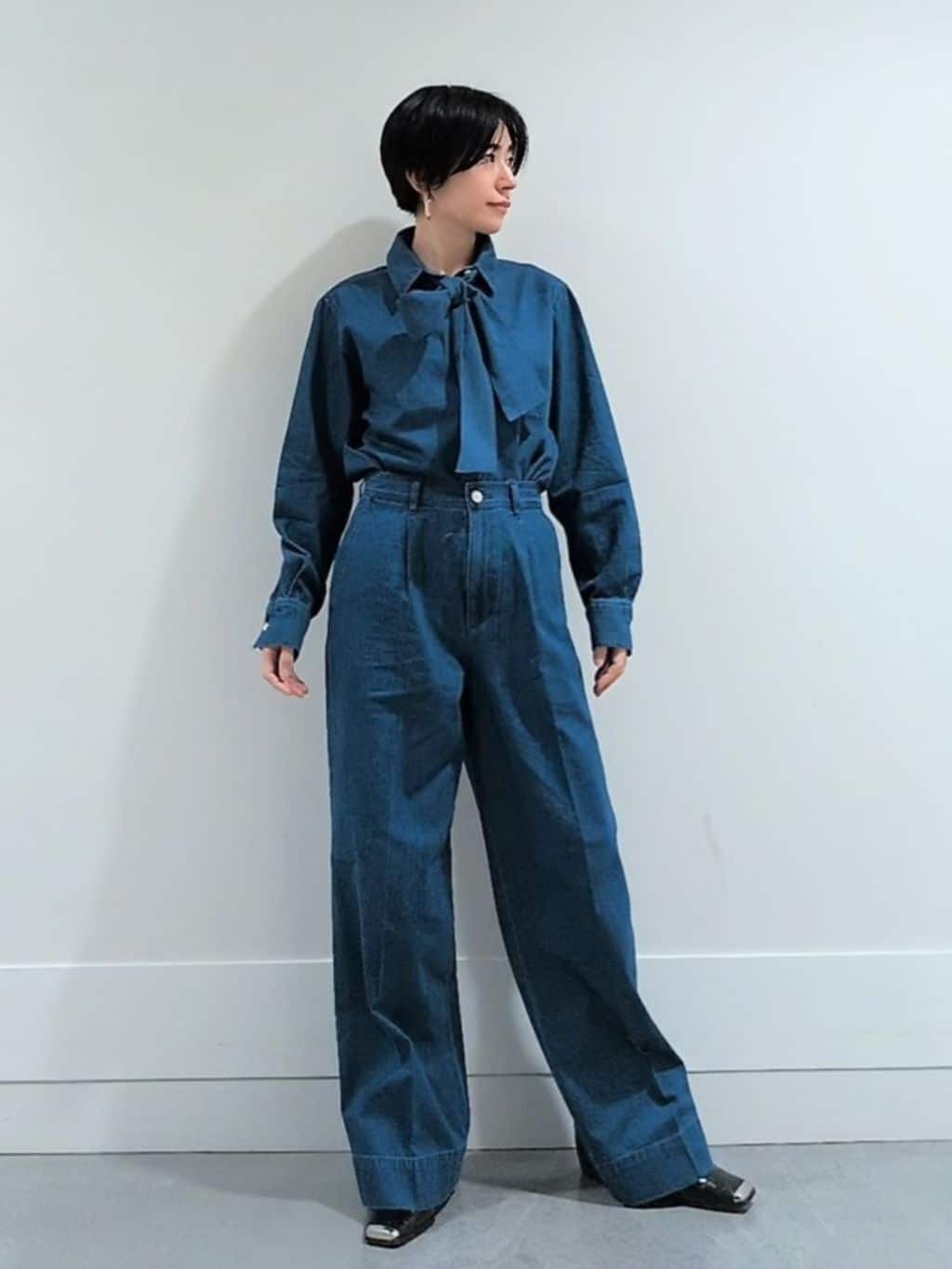ミズタさんの「UNTITLED｜【きれいめカジュアル】ツイードカラーレスジレ」を使ったコーディネート