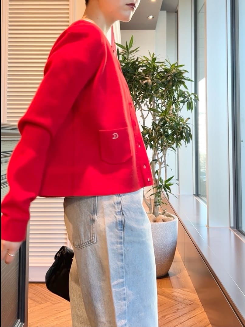 OCHIAIさんの「DRESSTERIOR｜RED CARD TOKYO（レッドカードトーキョー）JAZZルーズテーパードデニムパンツ」を使ったコーディネート