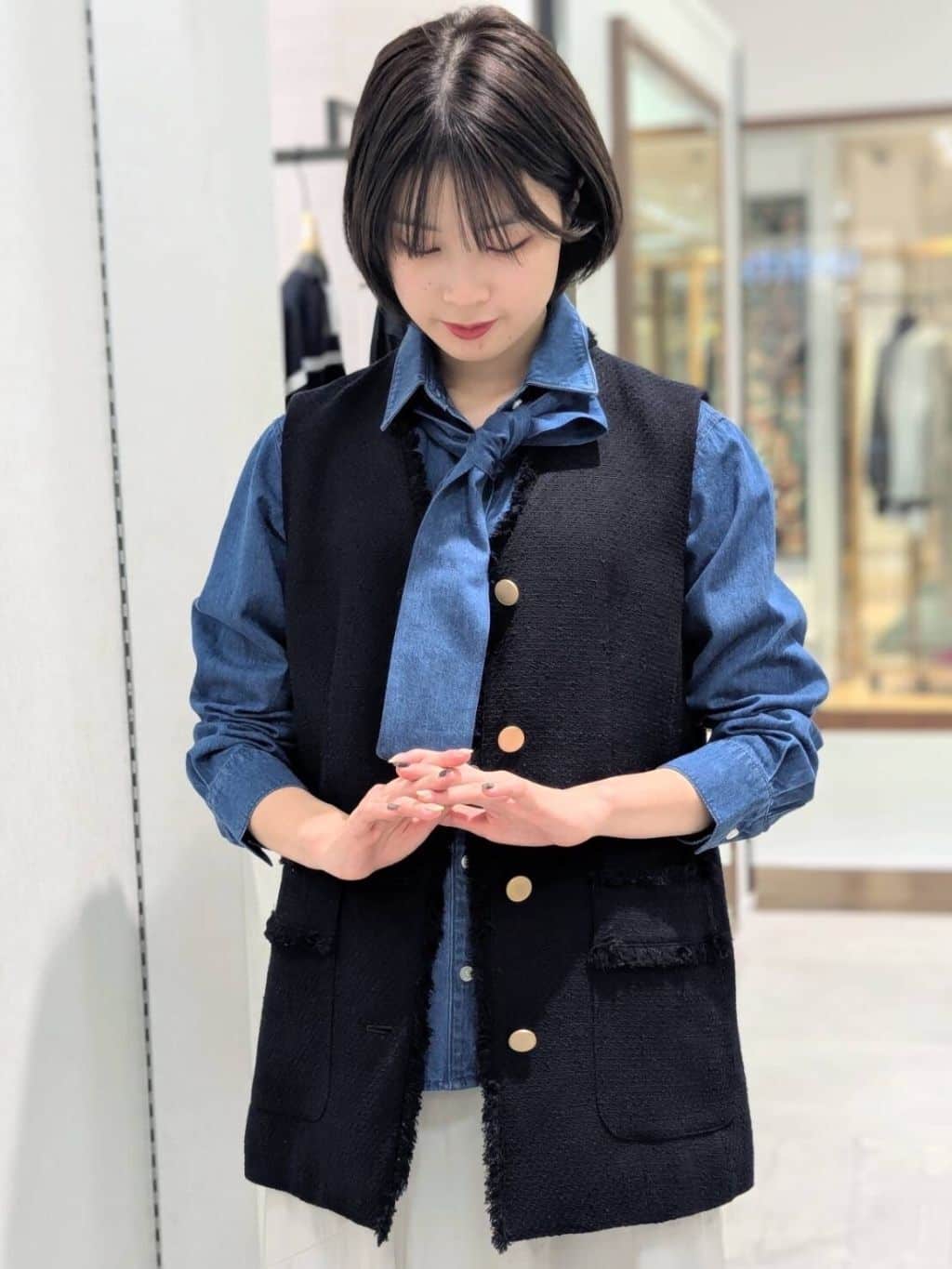 nonoさんの「UNTITLED｜【オンオフ使える】スラブツイード ジレ」を使ったコーディネート
