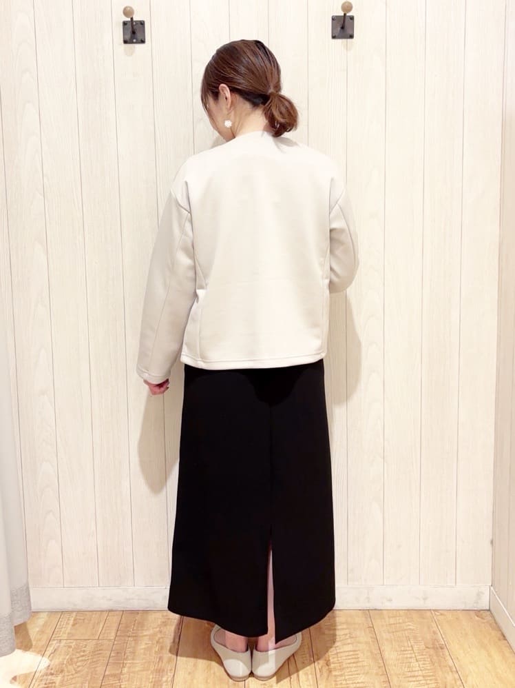あいこさんの「SHOO･LA･RUE｜【洗濯機可/S-LL】さらりと軽やか インせず着られる すっきり見えドルマンニット」を使ったコーディネート