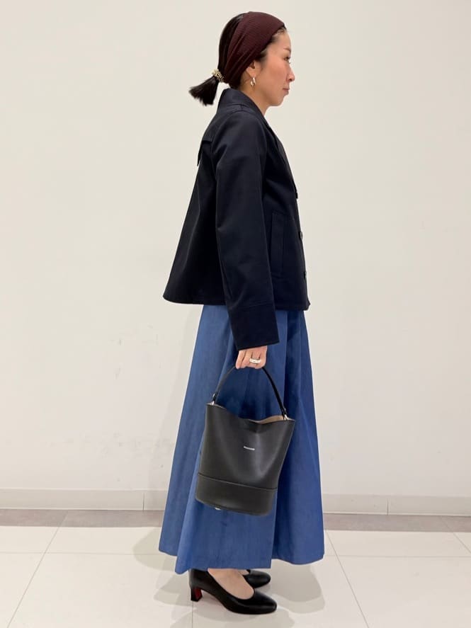 MIYAKAWAさんの「DRESSTERIOR｜【接触冷感/吸水速乾】クールタッチ デニムライク タックスカート」を使ったコーディネート