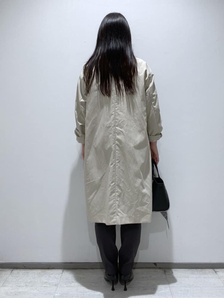 meiさんの「INDIVI｜【接触冷感／洗える／2WAY】ドロスト付 シアーシャンブレーシャツ」を使ったコーディネート
