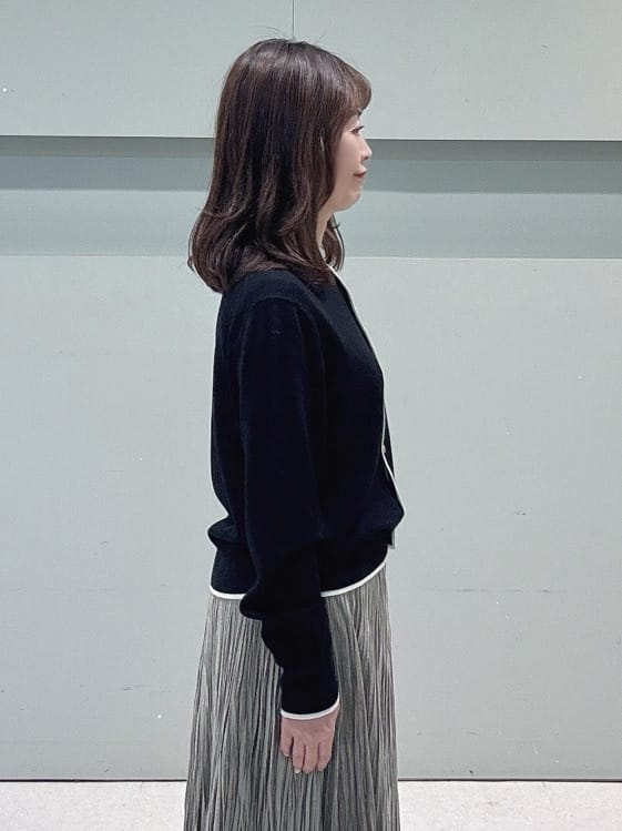 makiさんの「UNTITLED｜【アンサンブル可/洗える】ウォームスパン カーディガン」を使ったコーディネート
