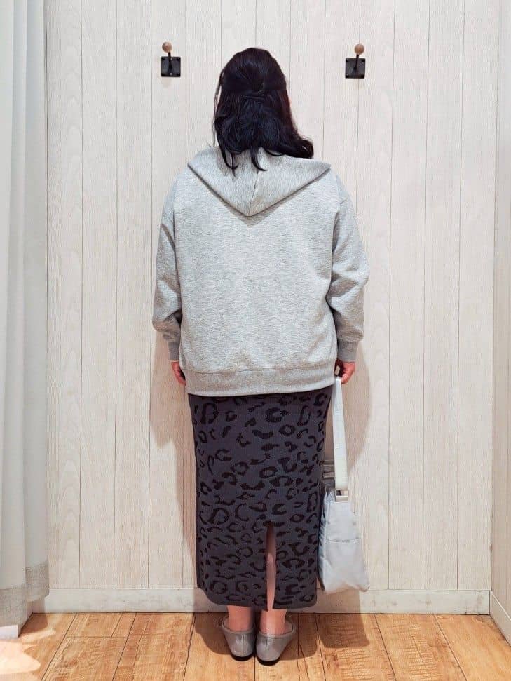kotomiさんの「SHOO･LA･RUE｜【高レビュー/洗濯機可/S-LL】さらに軽くなった スポンディッシュ裾フェイクトップス」を使ったコーディネート