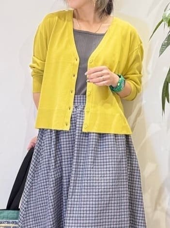 misakiさんの「SHOO･LA･RUE｜【前後2WAY/洗濯機可/S-LL】スクエアネックで小顔効果 ランダムテレコタンクトップ」を使ったコーディネート
