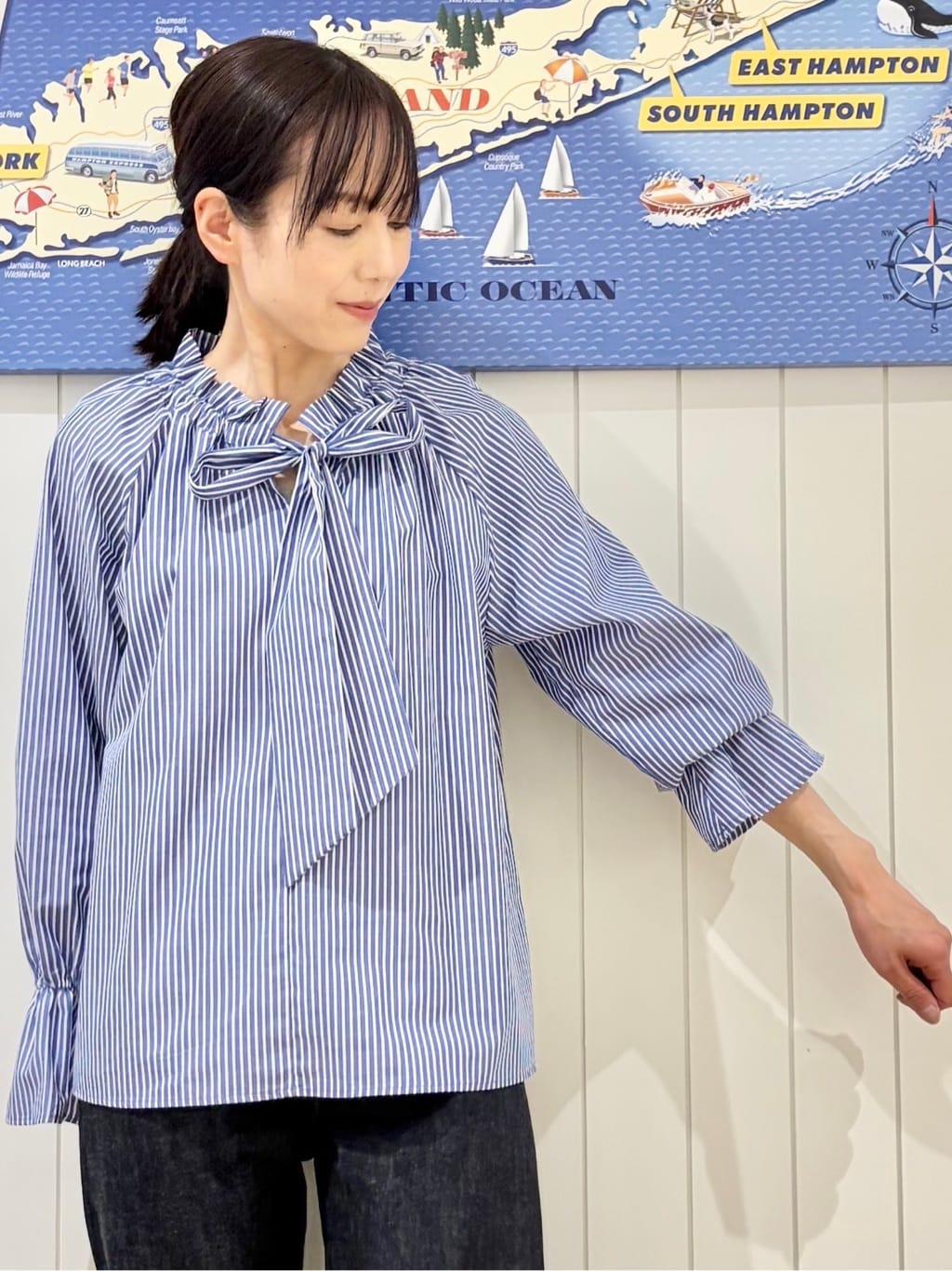 uwatokoさんの「Dessin｜【洗える】フリルボウタイストライプブラウス」を使ったコーディネート