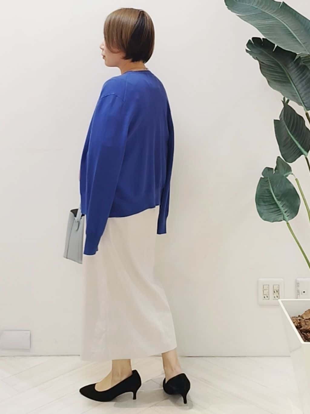 s u g iさんの「UNTITLED｜【洗える/後ろウエストゴム】デニム調シャンブレーナロースカート」を使ったコーディネート