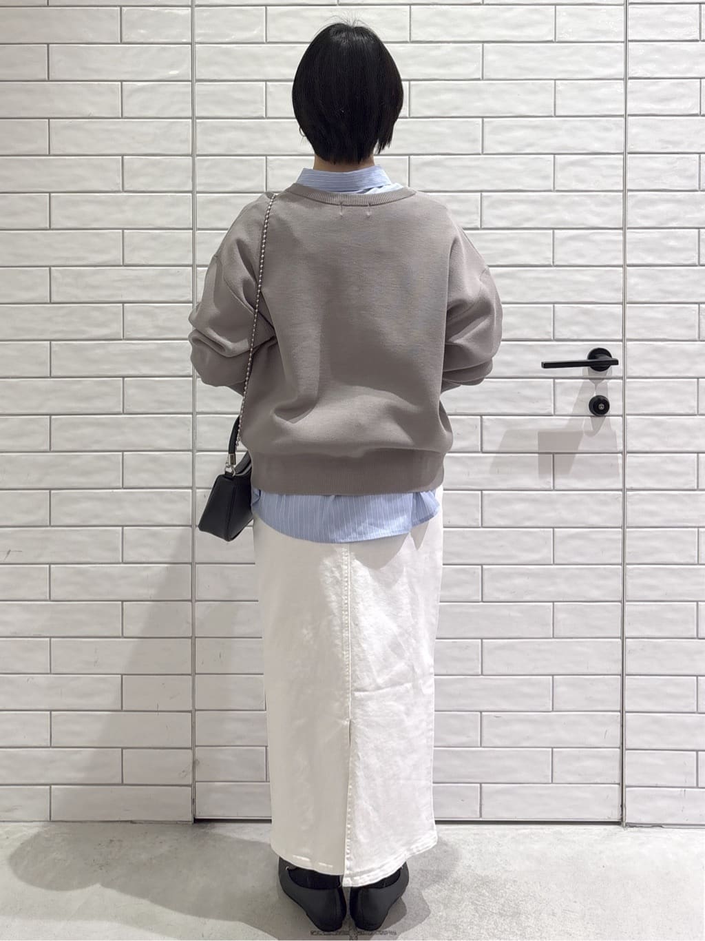 ayumiさんの「OPAQUE.CLIP｜キーネックデザインニット【洗濯機OK】」を使ったコーディネート
