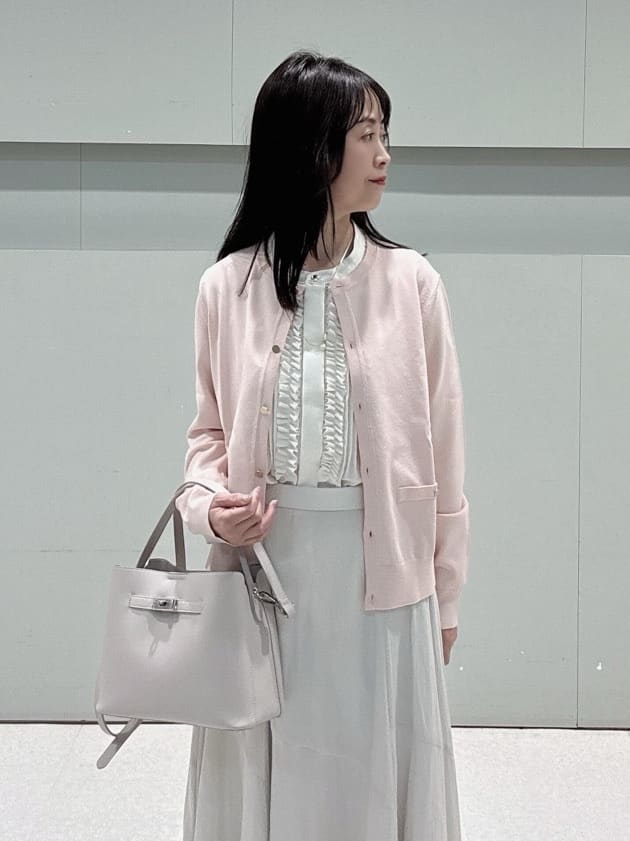 makiさんの「UNTITLED｜◆【アンサンブル可/洗える】クルーネックニットカーディガン」を使ったコーディネート