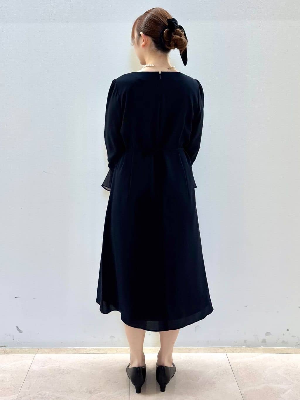 Satoさんの「Reflect｜【フォーマル／入卒／付属リボン付き】スリーブデザインジョーゼットワンピース」を使ったコーディネート