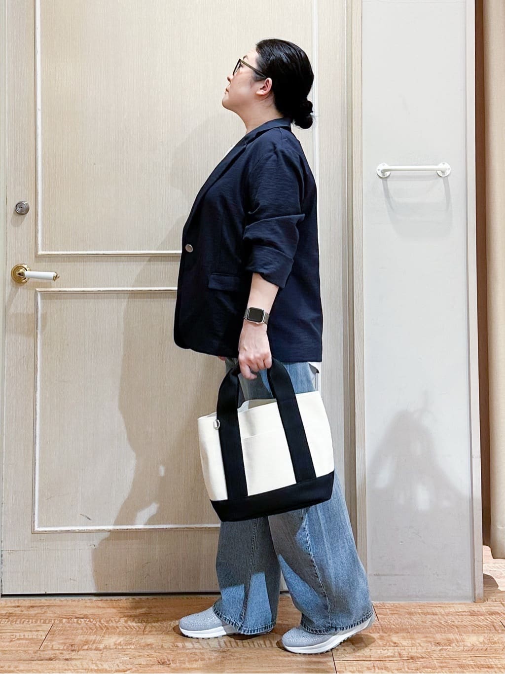 umeさんの「SHOO･LA･RUE｜【着丈選べる/体型カバー/洗濯機可】さらさらとろん ドルマンブラウス」を使ったコーディネート