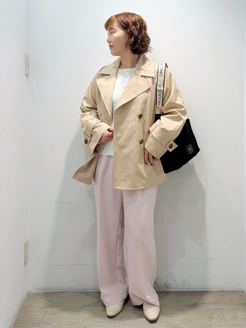 sumicaさんの「OPAQUE.CLIP｜ミドルトレンチコート【洗濯機OK】」を使ったコーディネート