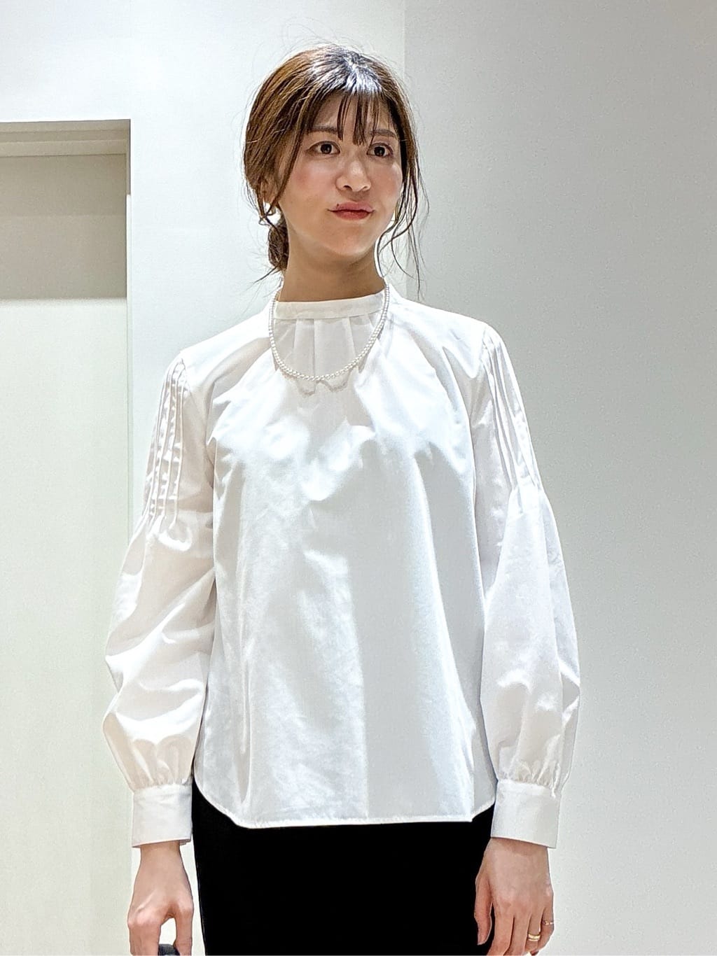 もんちゃんさんの「OPAQUE.CLIP｜《通勤セットアップ対応》 テーパードパンツダブルクロス【洗濯機OK】」を使ったコーディネート