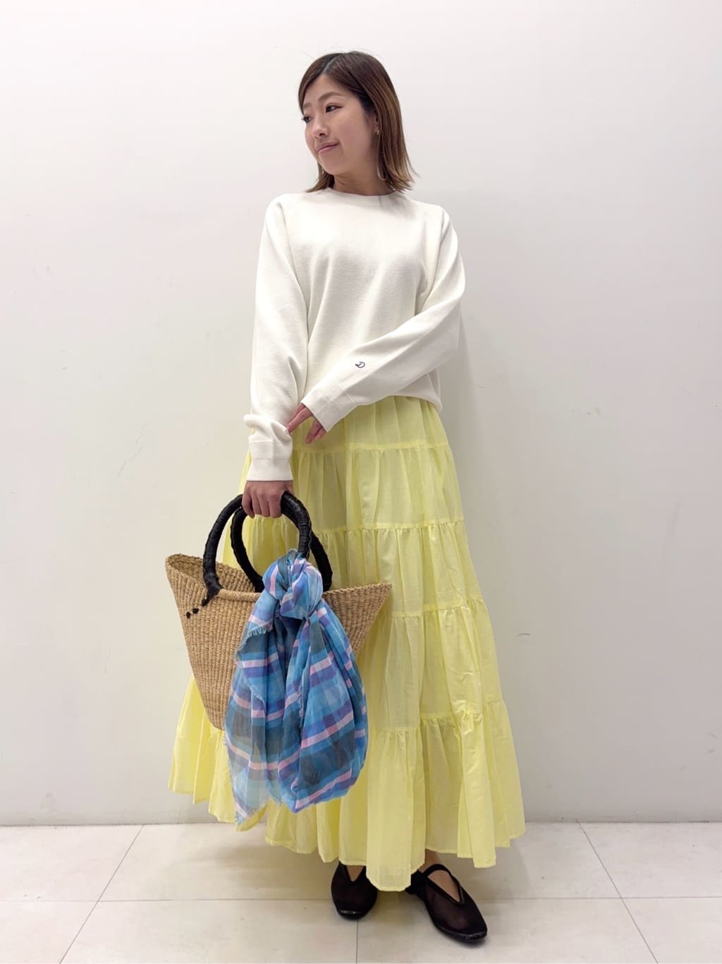 Nishijimaさんの「DRESSTERIOR｜◆ウォッシャブルコットンカシミヤプルオーバーニット」を使ったコーディネート
