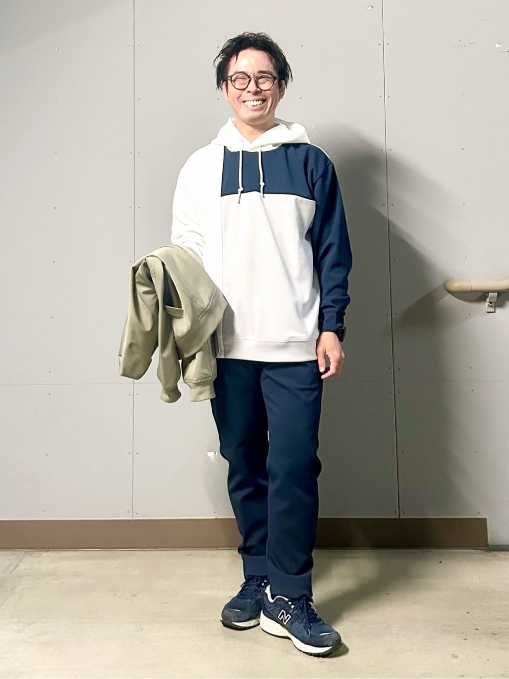 KENJI Iさんの「THE SHOP TK｜FLEX LINE ストレッチリブブルゾン　ストレッチ/防シワ/マシンウォッシャブル/セットアップ可」を使ったコーディネート