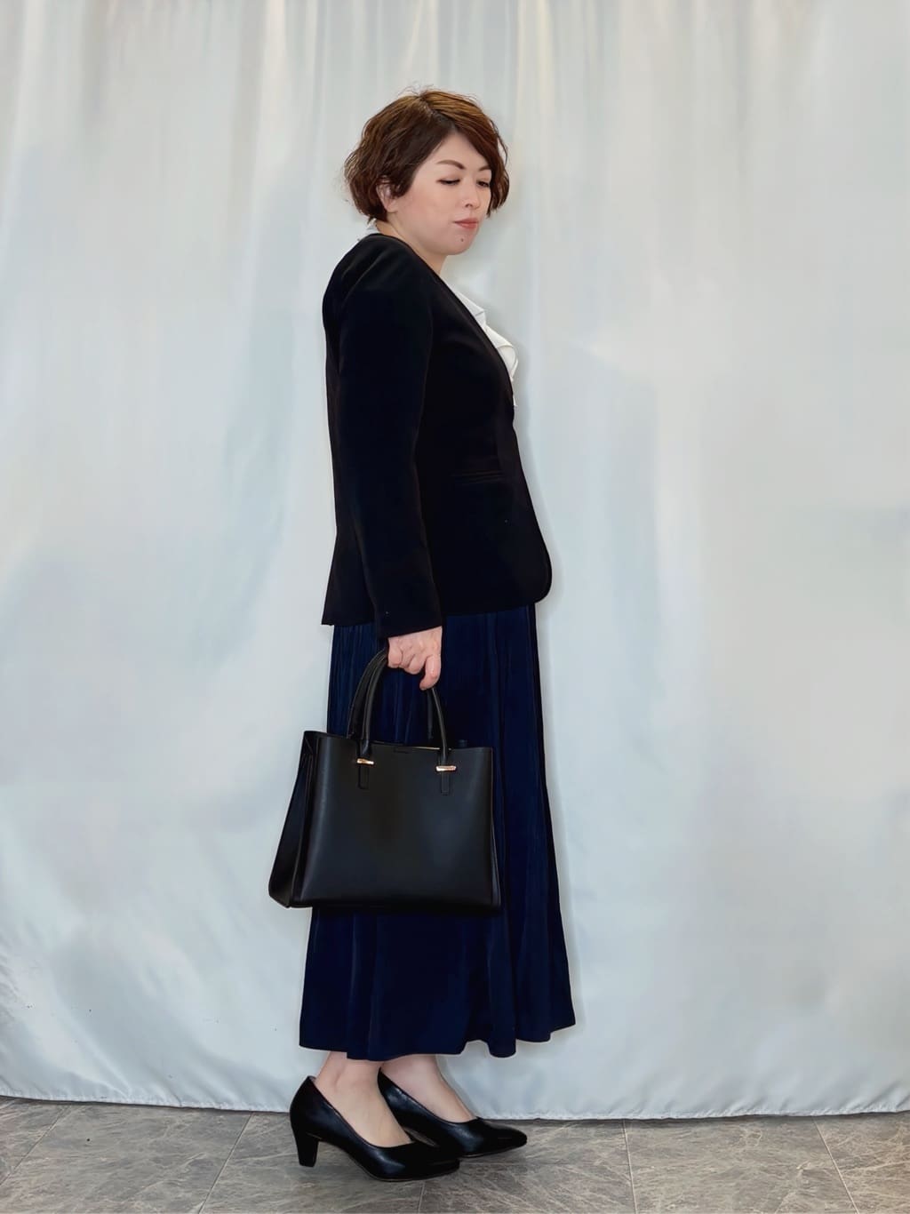 たみさんの「SHOO･LA･RUE｜【洗濯機可/セットアップ可/S-3L】きちんと楽に。カットジョーゼットノーカラージャケット」を使ったコーディネート