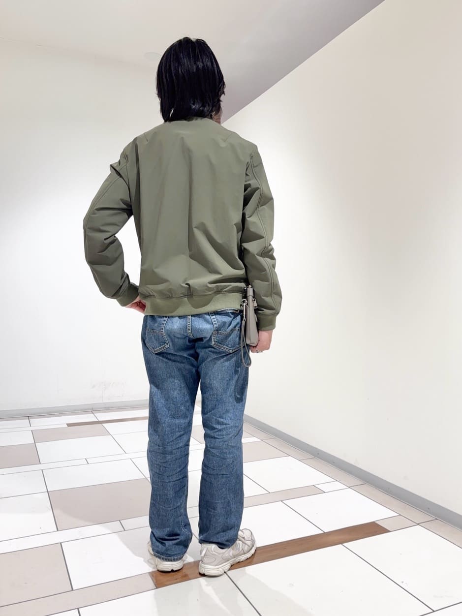 及川さんの「TAKEO KIKUCHI｜スタンドカラー ショート リブ ブルゾン」を使ったコーディネート