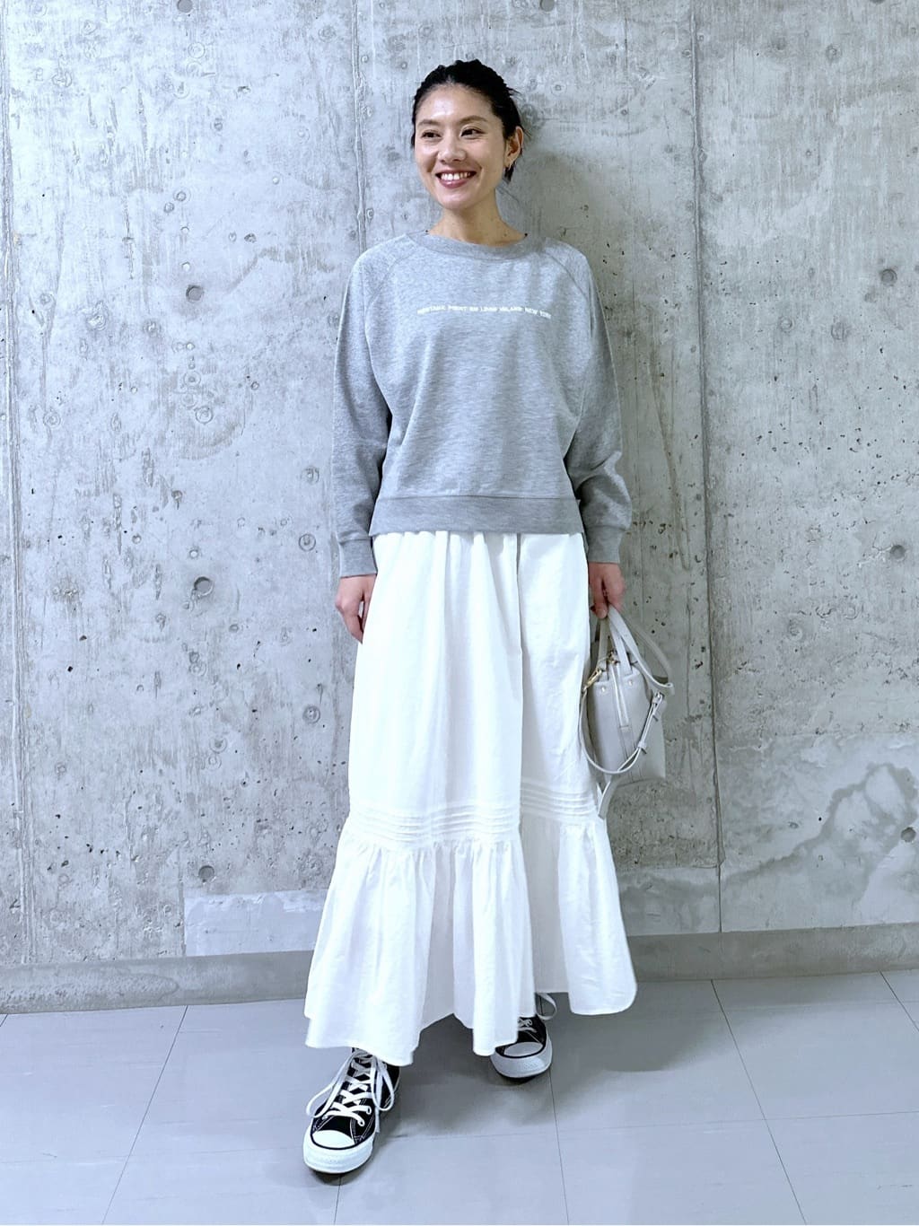 kumiさんの「Dessin｜【洗える】ラグラン切り替えミニロゴカットソー」を使ったコーディネート