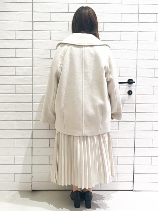 yuuさんの「OPAQUE.CLIP｜カシミヤブレンドウールミドルピーコート」を使ったコーディネート