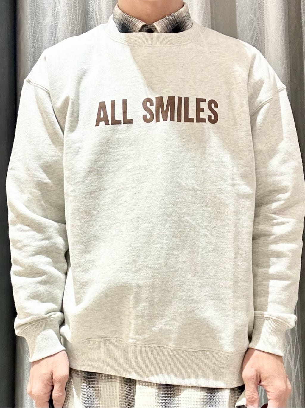 KENJI Iさんの「THE SHOP TK｜FLEX LINE セミワイドイージーパンツ　ストレッチ/防シワ/マシンウォッシャブル/セットアップ」を使ったコーディネート
