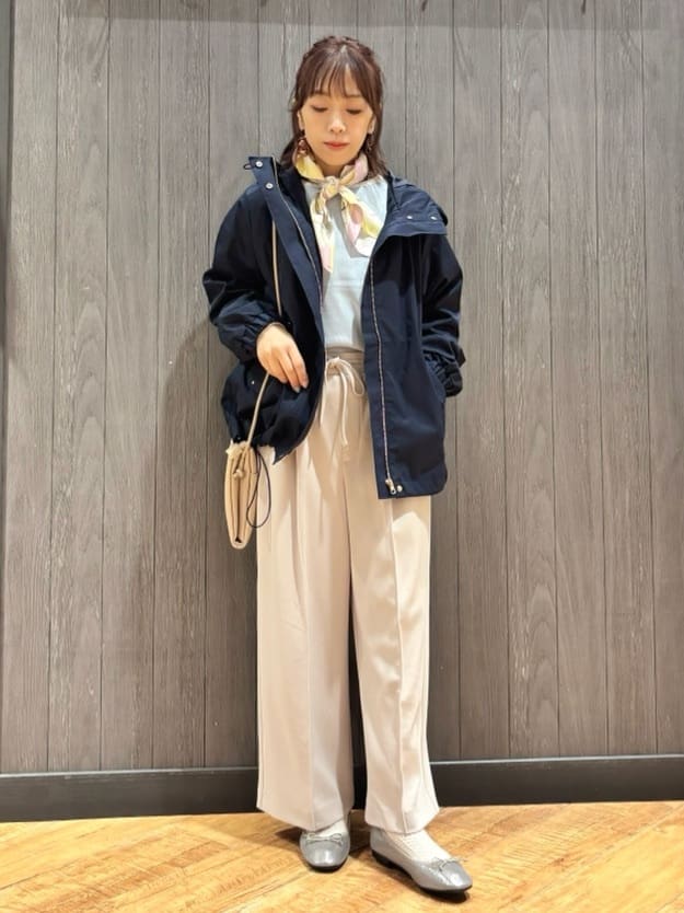 meiさんの「SHOO･LA･RUE｜【洗濯機可/S-LL/アンサンブル可】すっきりと好印象 配色クルーネックニット」を使ったコーディネート