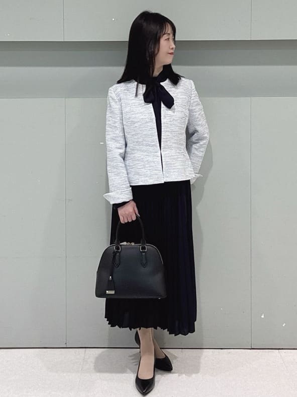 makiさんの「UNTITLED｜【きれいめ】ツイード ペプラムジャケット」を使ったコーディネート
