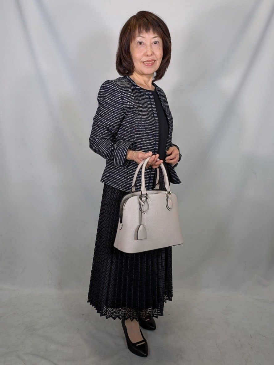 k.kazunoさんの「Reflect｜【SS-4Lサイズ】シフォン&times;幾何柄レースプリーツワンピース」を使ったコーディネート