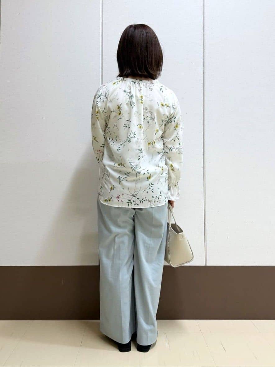 Rikoさんの「INDIVI｜【新作褒められパンツ】快温ワイドパンツ」を使ったコーディネート